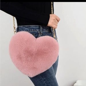 NEW Faux Fur Heart Purse